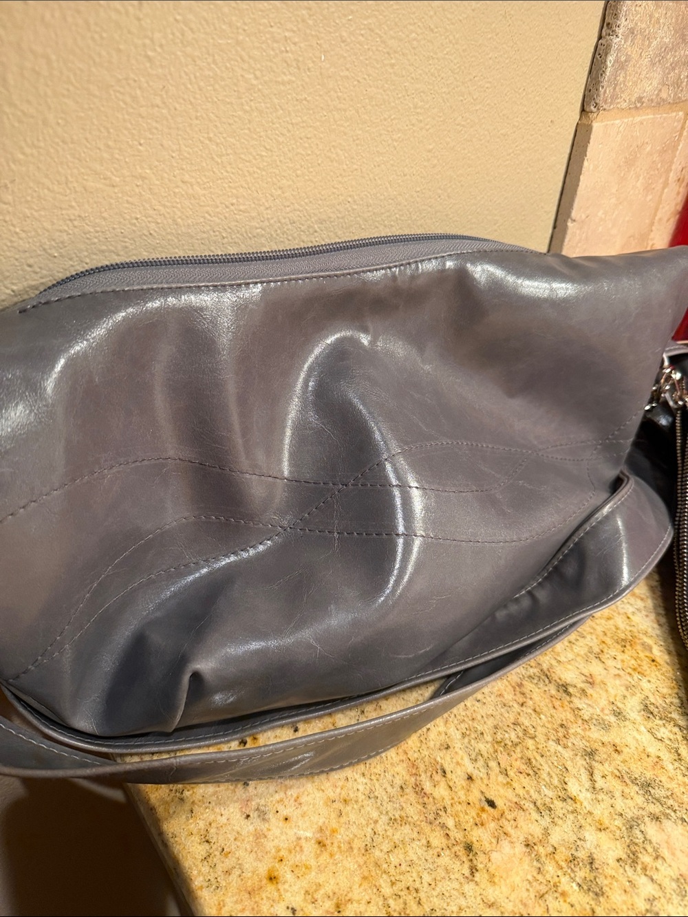 Crystalyn Kae Gray half moon purse with matching black Pouch. NWOT vegan - Picture 10 of 12